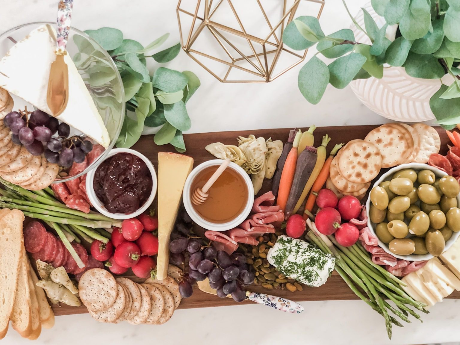 Simple Spring Grazing Board Ideas - hostessology