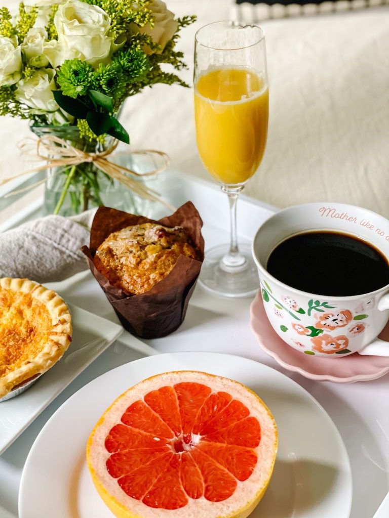 breakfast in bed ideas for mom