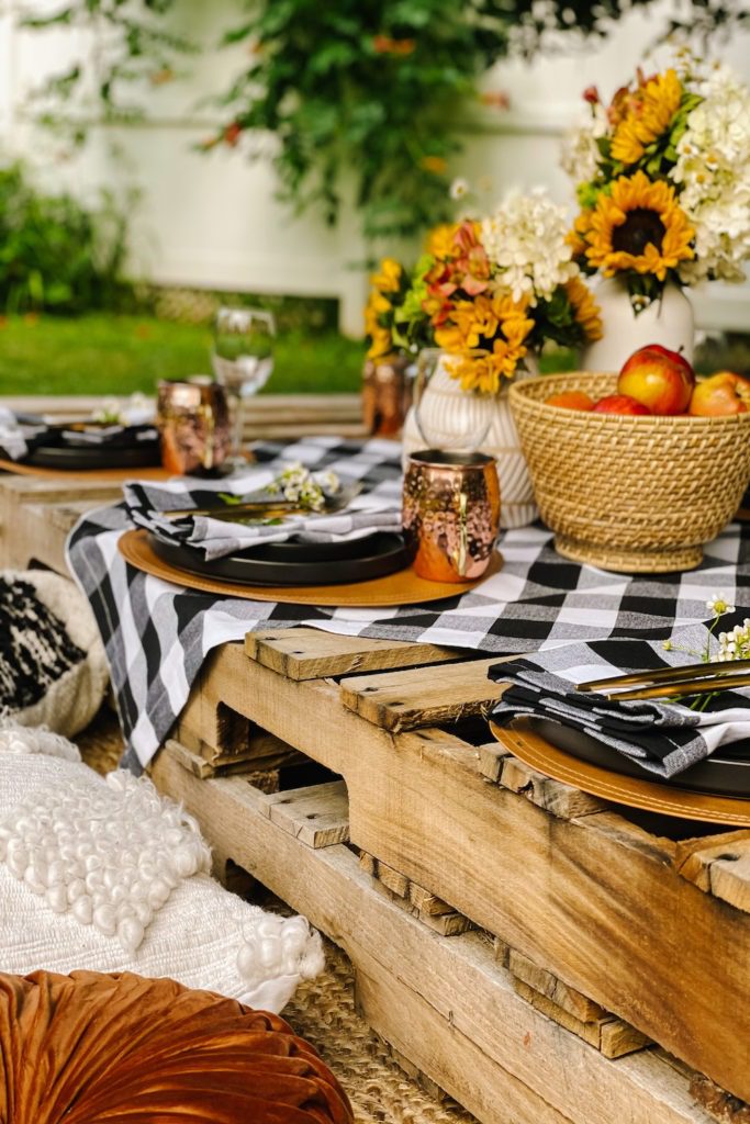 fall picnic aesthetic