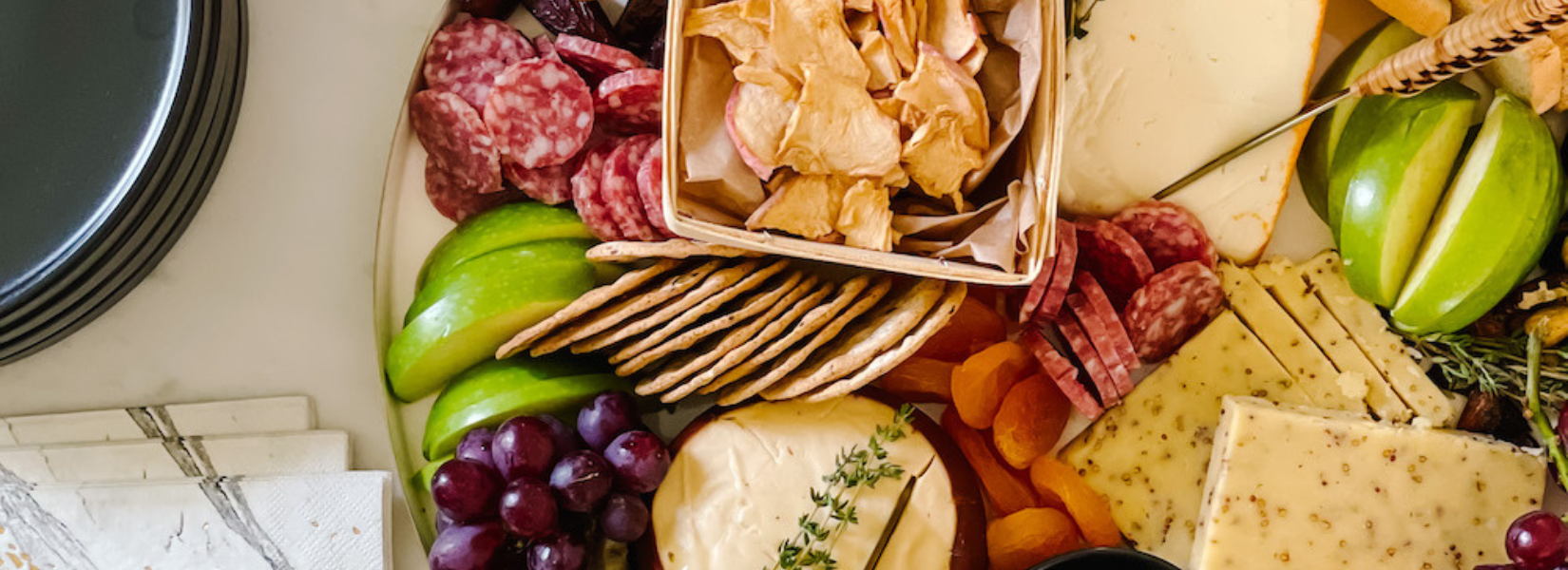 How to Build the Perfect Fall Cheese Board - hostessology