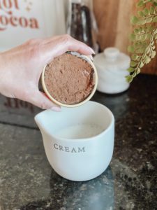 hot chocolate recipe for 1 instruction step