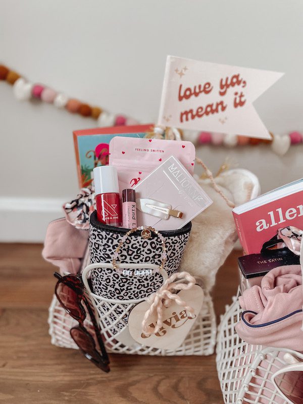 Valentine's Day gifts for daughter from mom