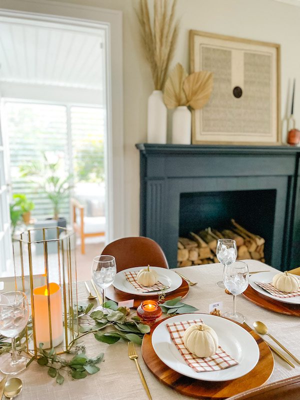thanksgiving table decor simple