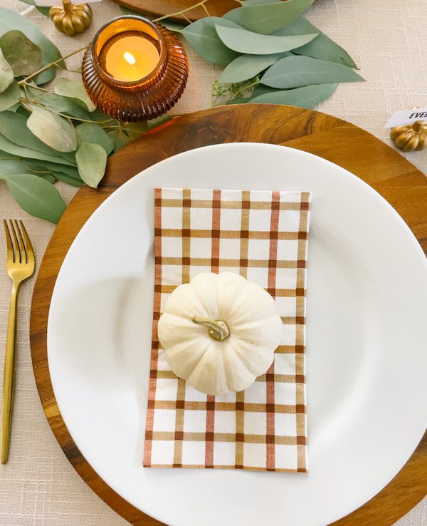 thanksgiving table settings elegant
